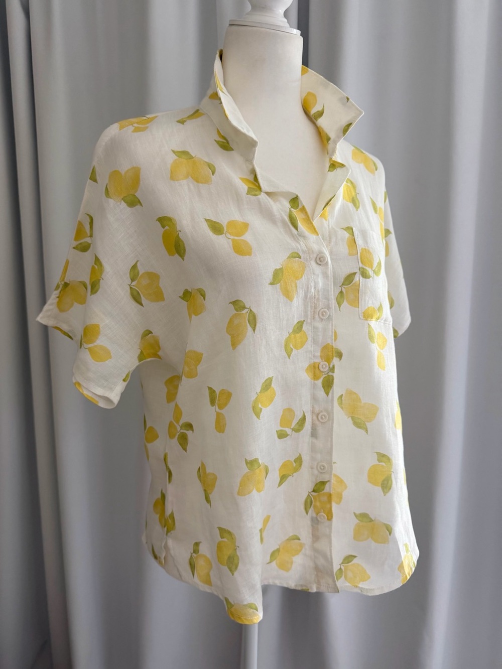 Garnet Hill Linen Lemon-Print Short Sleeve Button Front Top - White/Yellow